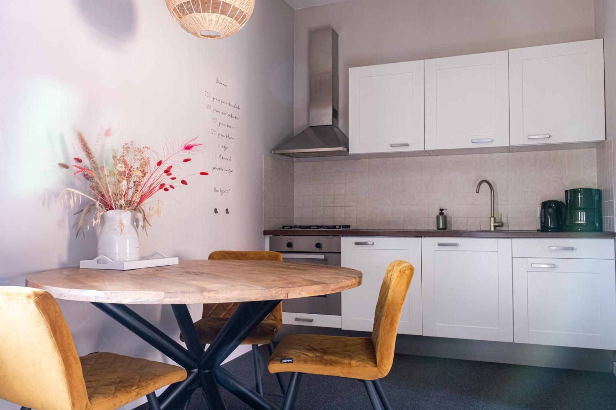 Hoeve De Binnenplaets Apartment Schimmert